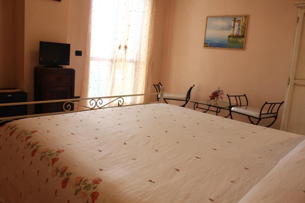 Bed And Breakfast Nefer Maratea Quarto foto